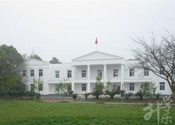 四川体育运动学校