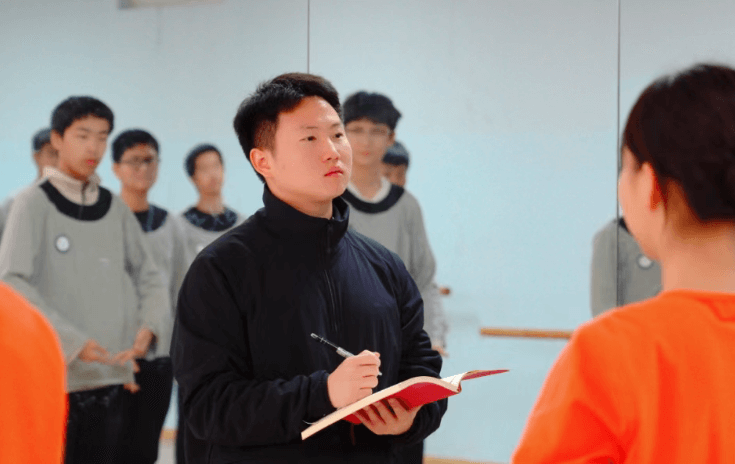 成都泛美航空旅游职业学校 成都泛美航空旅游职业学校