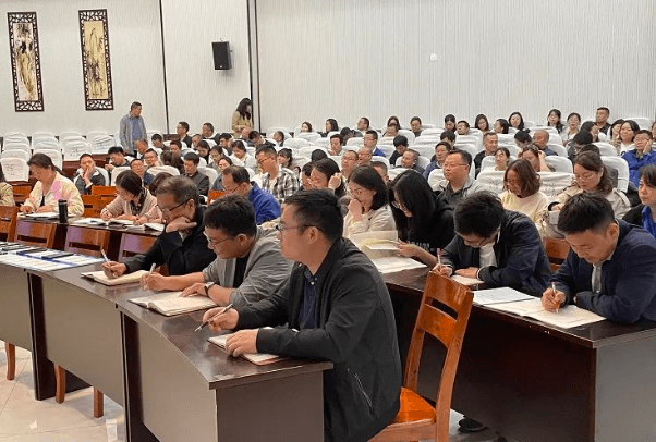 四川省绵阳普明中学