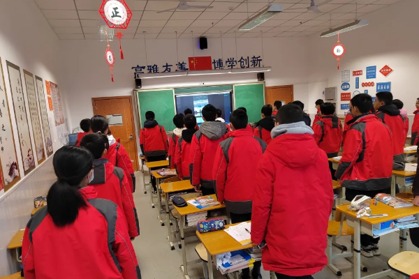 1成都市武侯区领川外国语学校怎么样