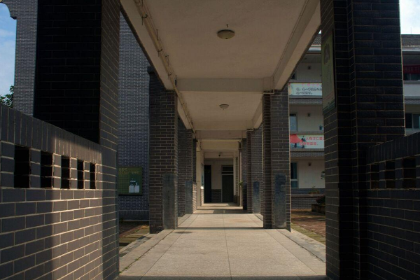 安仁中学录取分数线