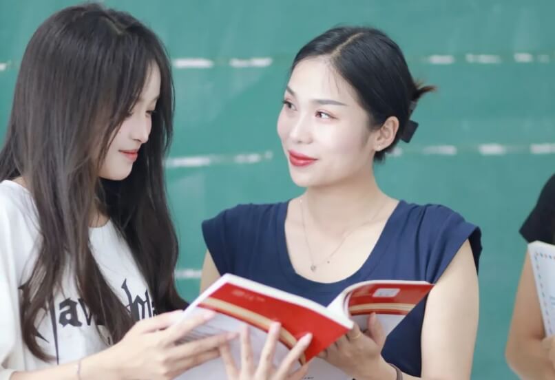 成都泛美航空旅游职业学校