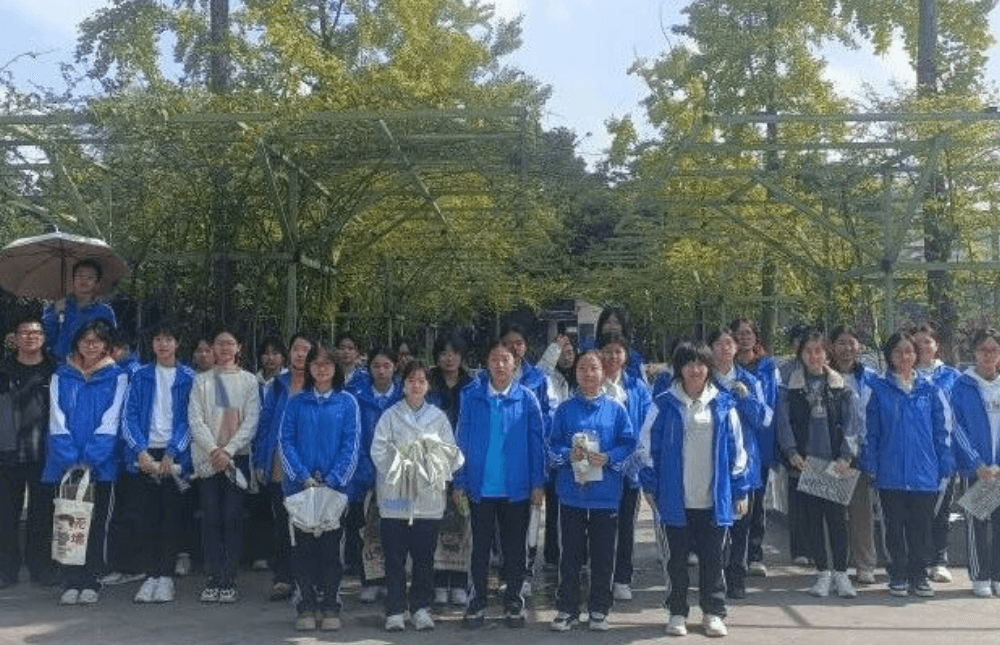 成都电子信息学校 成都电子信息学校