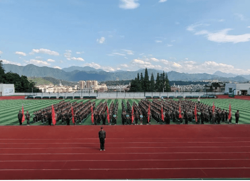 龙泉二中