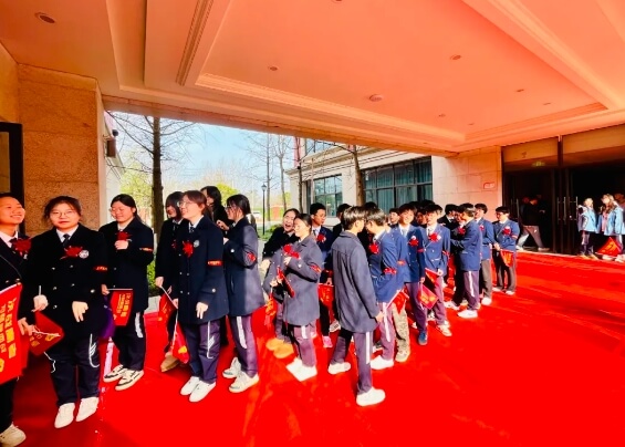 新津成外