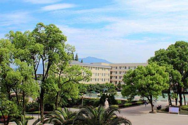 绵阳航空职业学校