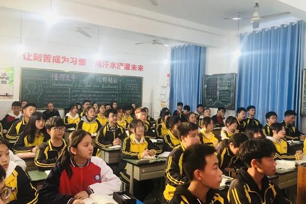 眉山育英实验学校师资力量好吗