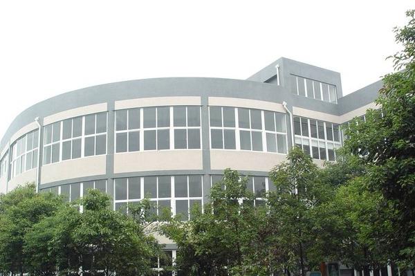 成都棠湖科技技术学校