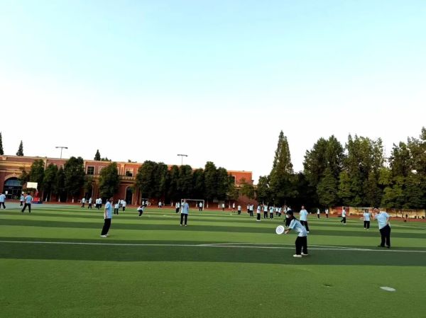 四川五月花技师学院操场