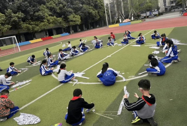 成都佳兴外国语学校