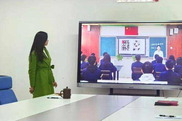 四川省服装艺术学校举办成果汇报会