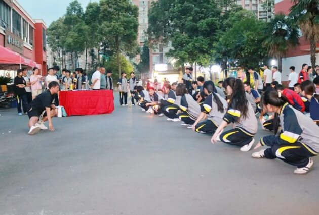 四川托普计算机职业学校