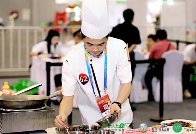 成都华商理工职业学校