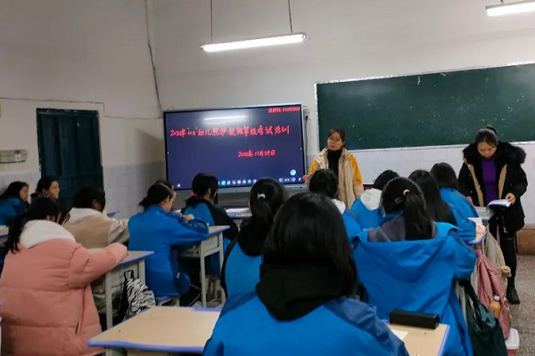 达州市职业高级中学幼师专业