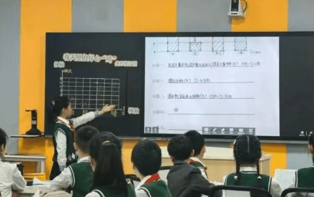 成都新世纪外国语学校