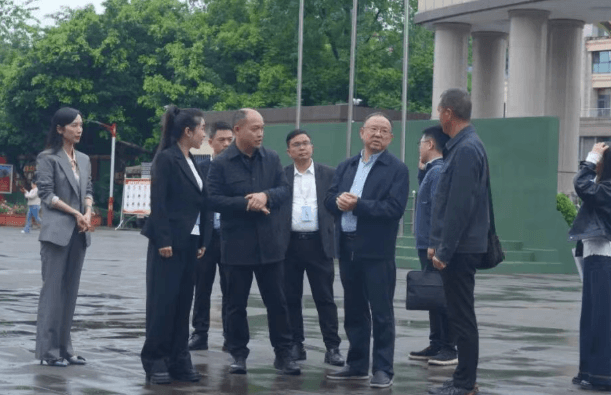 南充电子工业学校