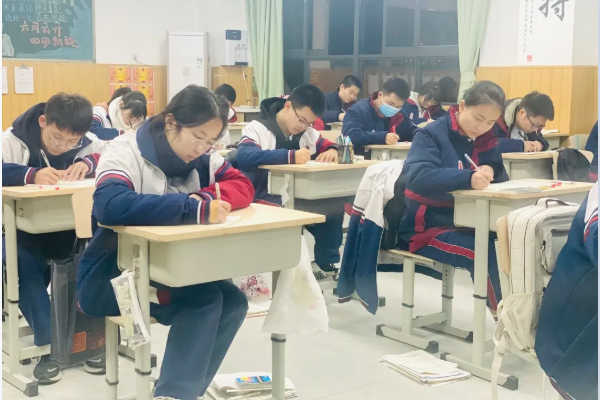 1成都市郫都区川科外国语学校高中升学率怎么样