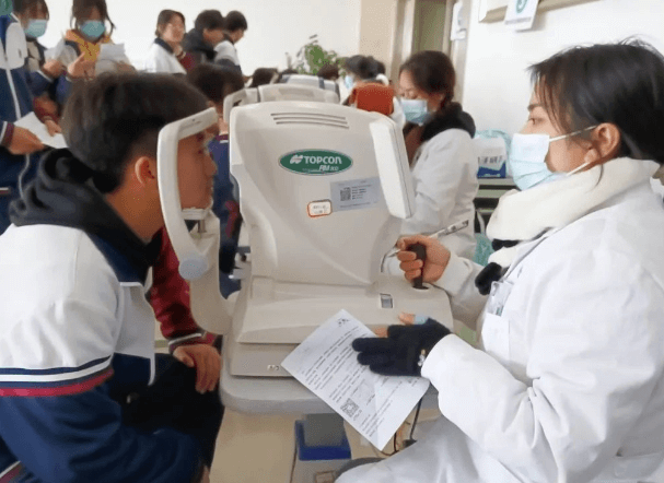 成都市郫都区川科外国语学校