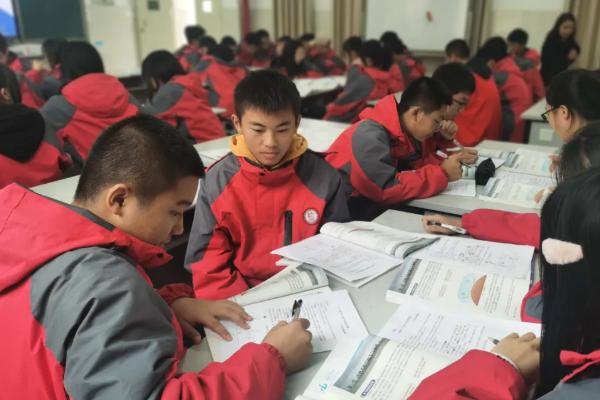 蒲江县寿安中学官网