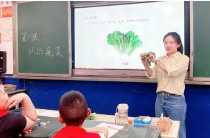 成都佳兴外国语学校