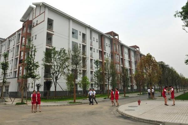 四川省旅游学校招生章程