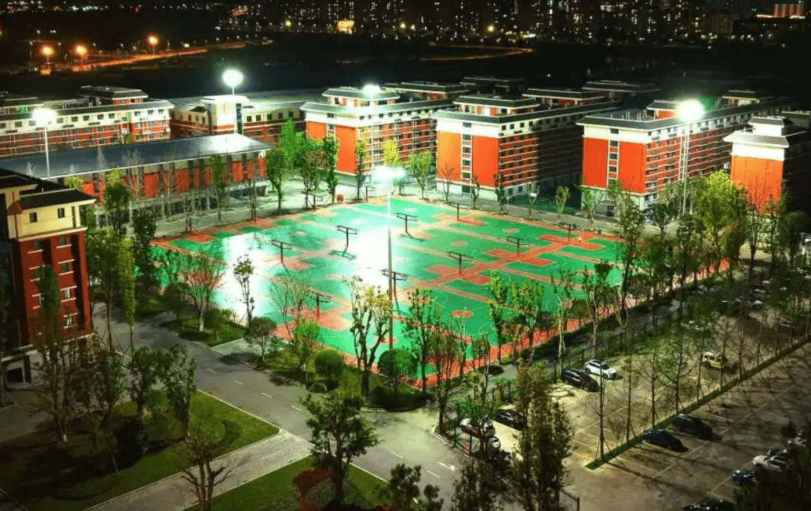 金堂润泽高级中学 金堂润泽高级中学