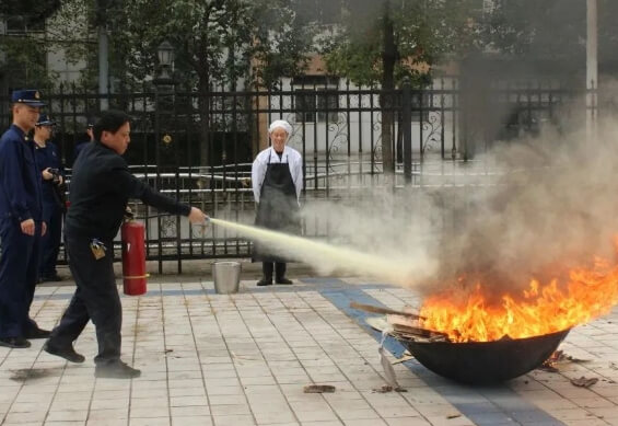 成都泛美航空旅游职业学校