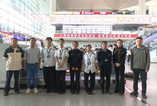 四川科华技工学校开展实习学生慰问工作 四川科华技工学校开展实习学生慰问工作