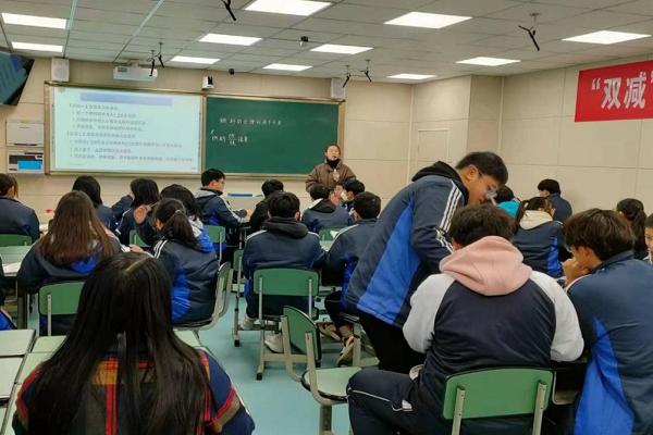 郫都区第三中学好不好