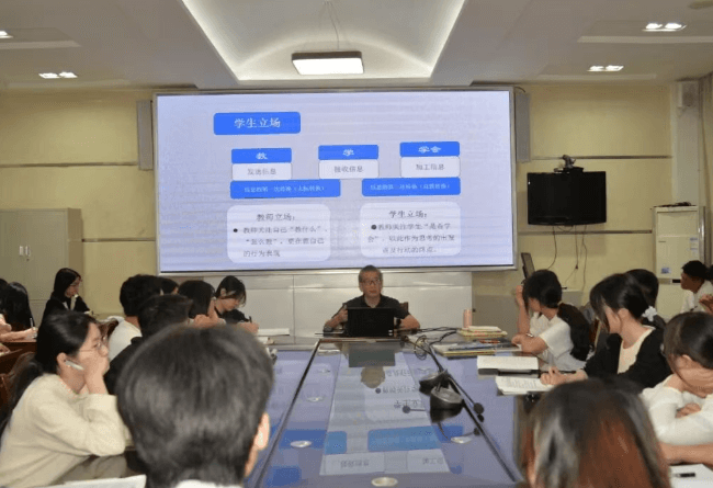 成都电子信息学校