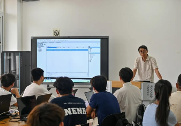 天府新区信息职业学院