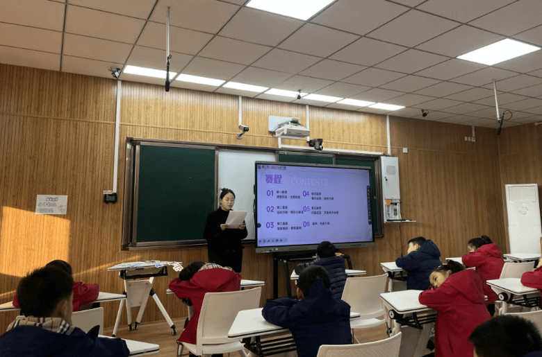 都江堰市嘉祥外国语学校 都江堰市嘉祥外国语学校