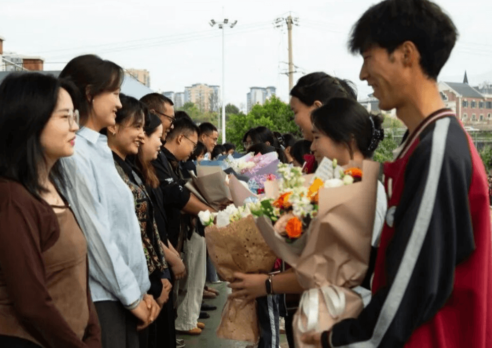 攀枝花市经贸旅游学校