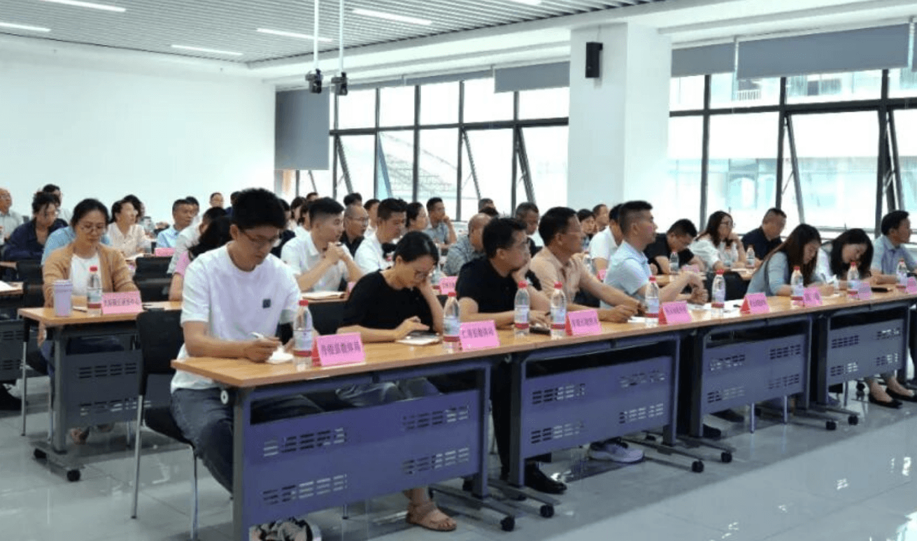 眉山电子职业技术学校 眉山电子职业技术学校