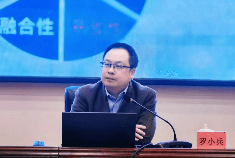 江油外国语学校