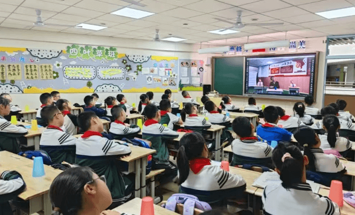 成都新世纪外国语学校 成都新世纪外国语学校