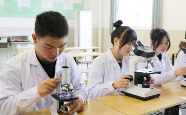 四川五月花技师学院