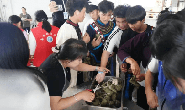 南充电子工业学校 南充电子工业学校