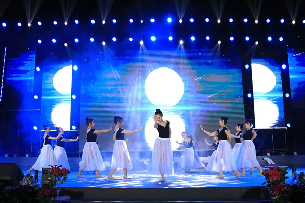 成都市实验外国语学校五龙山校区