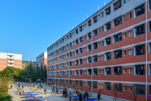 四川省南充卫生学校