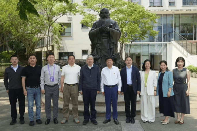 成都市实外西区学校