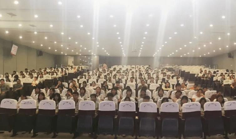 攀枝花市经贸旅游学校