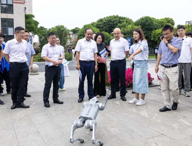 四川矿产机电技师学院