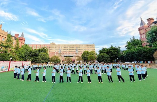 四川五月花技师学院学子 四川五月花技师学院学子