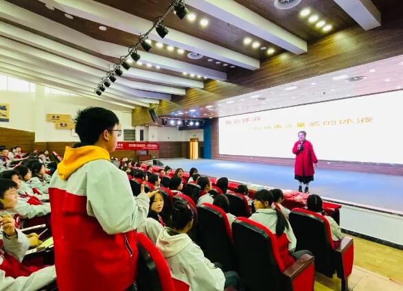 四川省成都市青苏职业中专学校