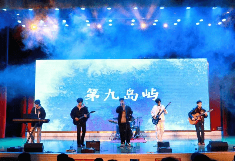 四川天府新区航空旅游职业学院