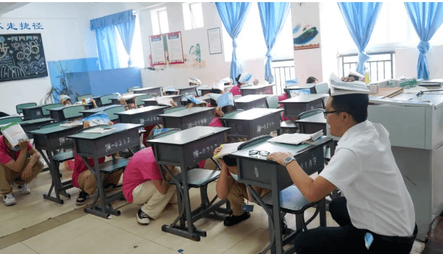 成都华商理工职业学校
