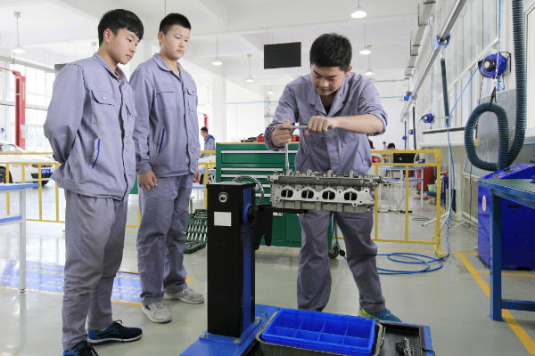 成都汽车职业技术学校招生