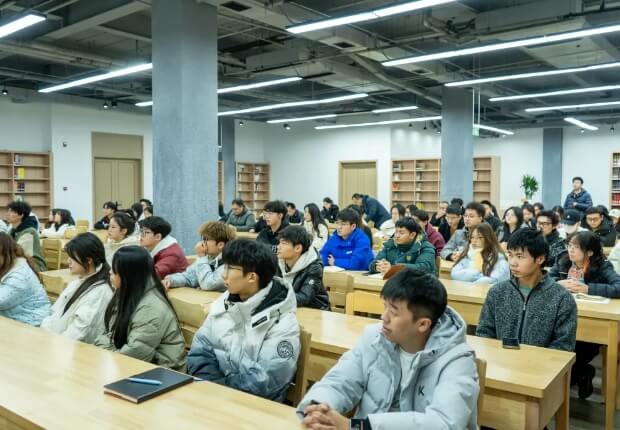 天府新区信息职业学院
