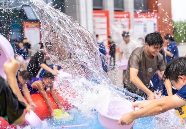 成都万通高级技工学校